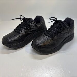 Women’s Black Brooks Addiction walking Shoes size 6.5 narrow(2A)